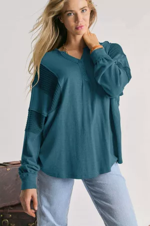 wholesale clothing contrast sleeve block detaicompy knit top davi & dani