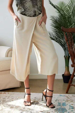 wholesale clothing solid wrap pleated cropped capri wide leg pants davi & dani