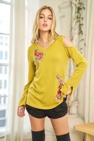 wholesale clothing floral embroidery accent slit sleeve pullover top davi & dani