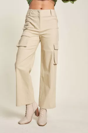 wholesale clothing flap pocket mid rise straight leg wide cargo pants davi & dani