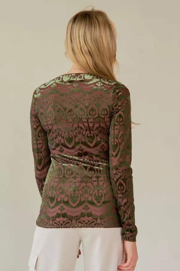 wholesale clothing mesh patern printed long sleeve layering top davi & dani