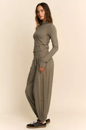 wholesale clothing textured mock neck relaxed lounge set davi & dani