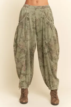 wholesale clothing floral print relaxed fit cargo pants davi & dani