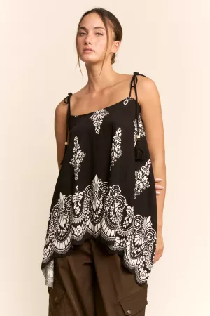 wholesale clothing contrast print handkerchief hem cami top davi & dani