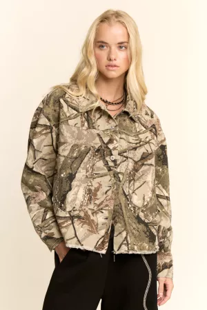 wholesale clothing real tree camo denim jacket stud pocket front davi & dani