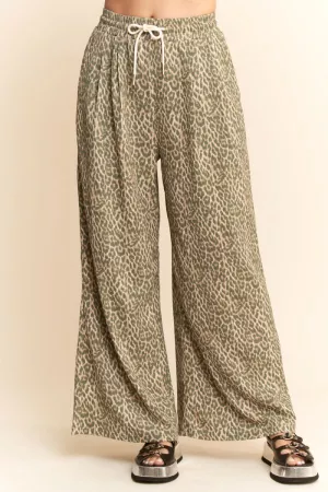 wholesale clothing waist string leopard printed straight long  pants davi & dani